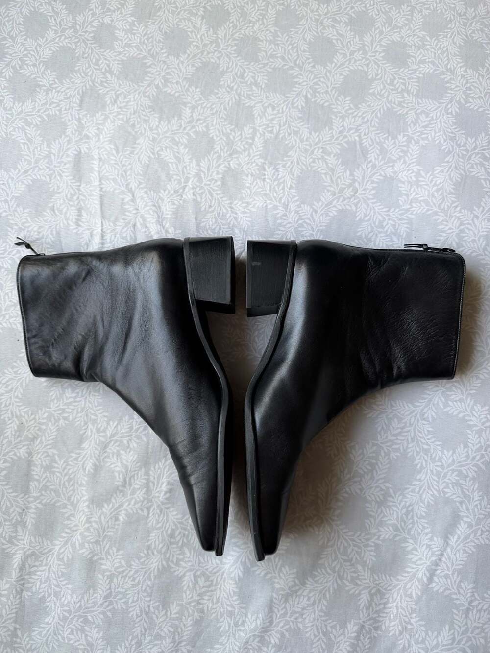 Stuart Weitzman Black Leather Ankle Boots Zipper Back Women's Size 9.5 C Spain